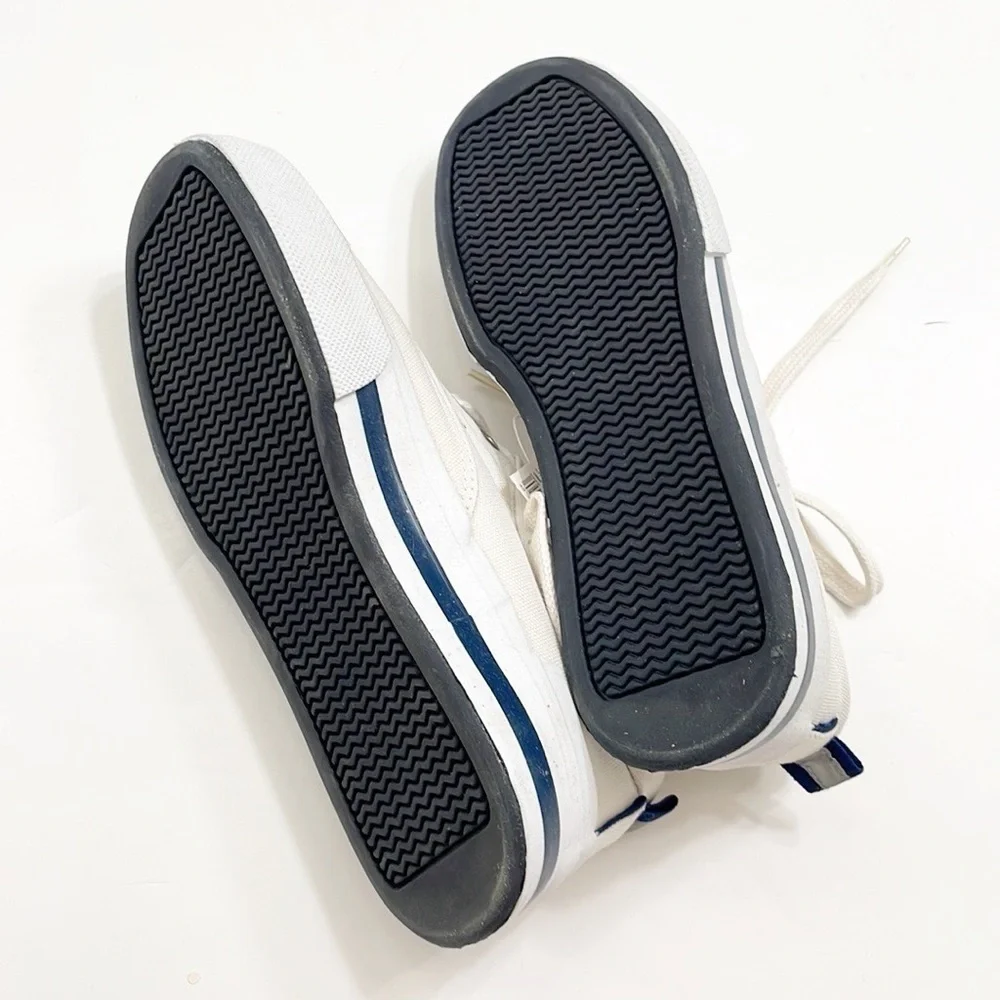 NEW Cherokee Cherish white sneakers
